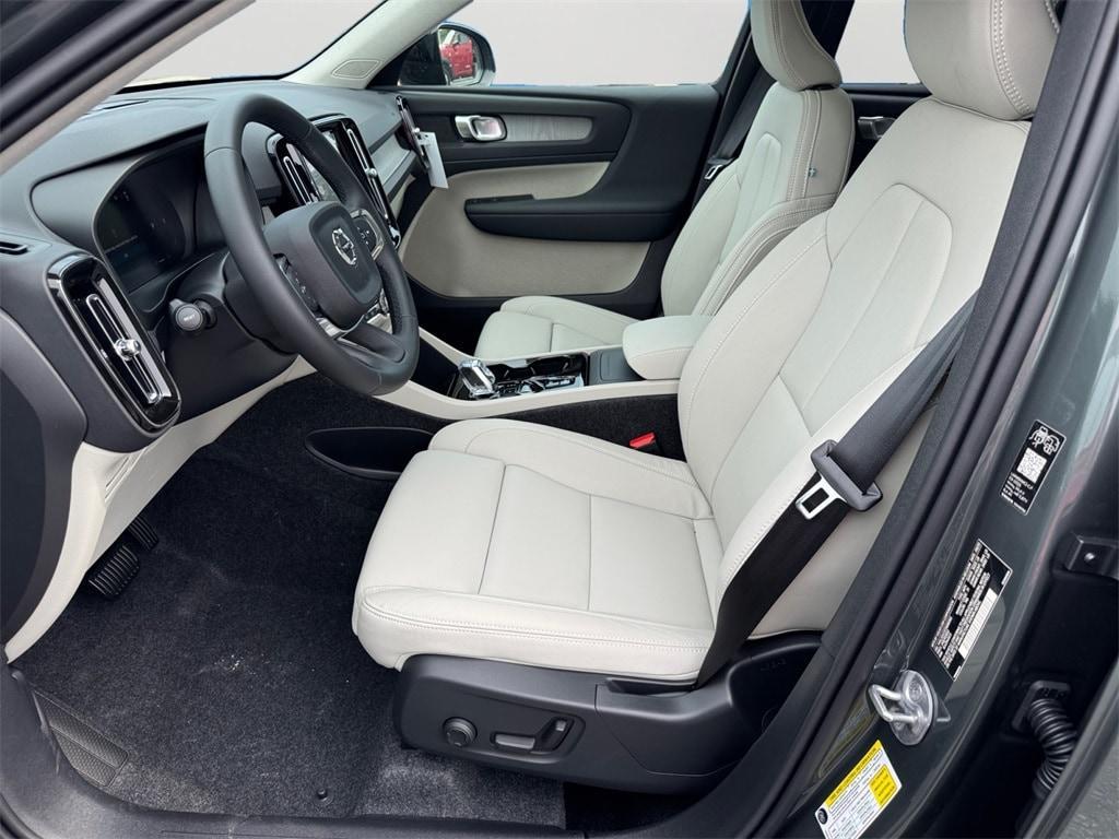 new 2026 Volvo XC40 car, priced at $50,620