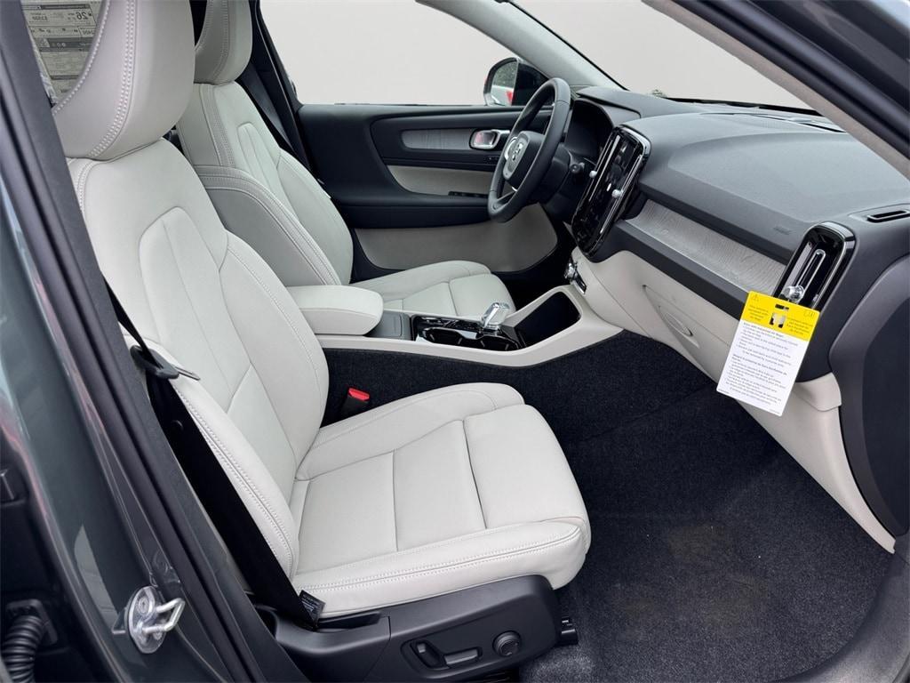 new 2026 Volvo XC40 car, priced at $50,620
