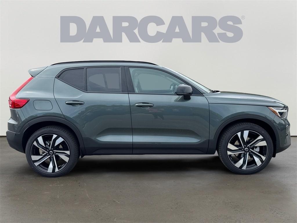 new 2026 Volvo XC40 car, priced at $50,620