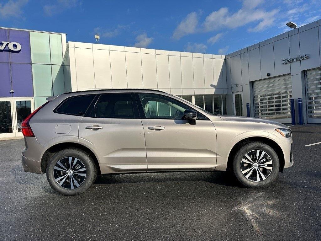 new 2025 Volvo XC60 car, priced at $48,345