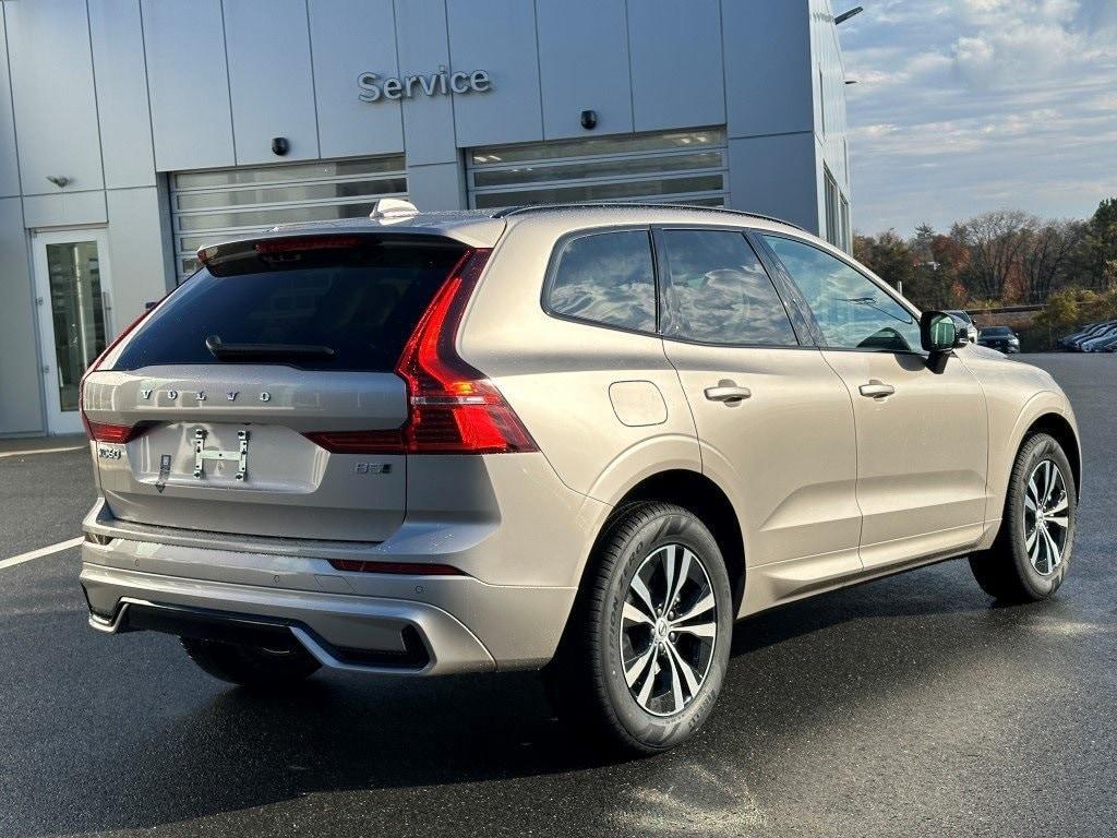 new 2025 Volvo XC60 car, priced at $48,345