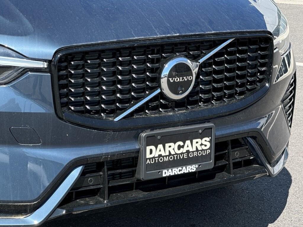 new 2024 Volvo XC60 car, priced at $52,730