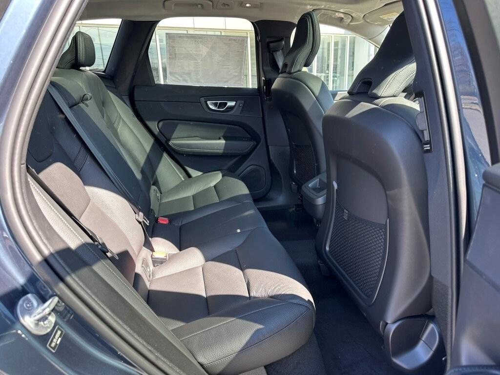 new 2024 Volvo XC60 car, priced at $52,730