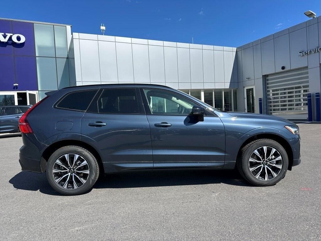 new 2024 Volvo XC60 car, priced at $52,730