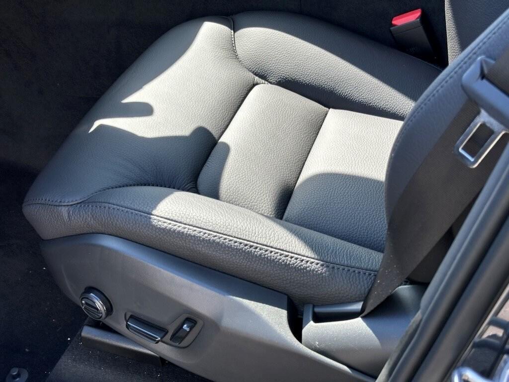 new 2024 Volvo XC60 car, priced at $52,730