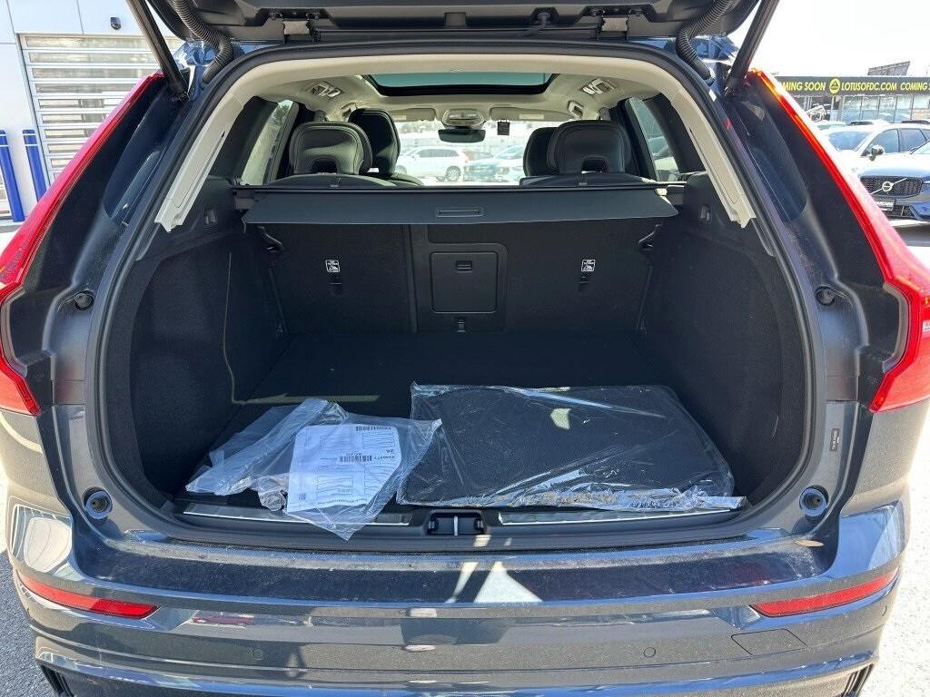 new 2024 Volvo XC60 car, priced at $52,730