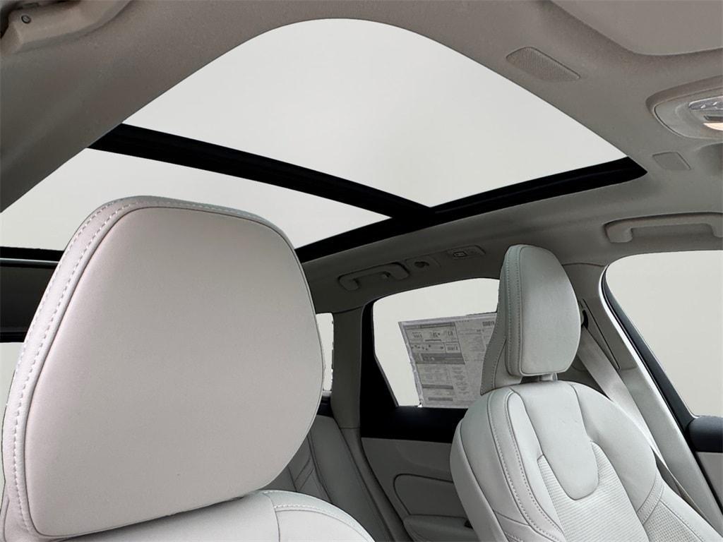 new 2026 Volvo XC60 Plug-In Hybrid car, priced at $73,595