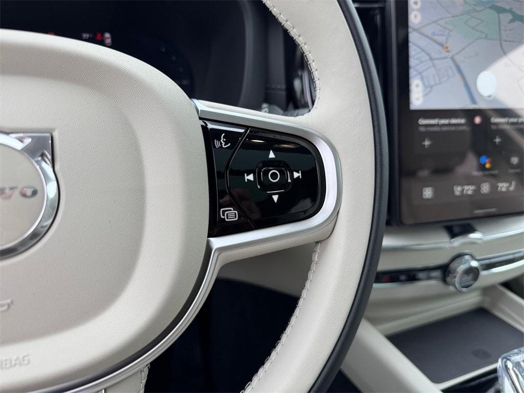 new 2026 Volvo XC60 Plug-In Hybrid car, priced at $73,595
