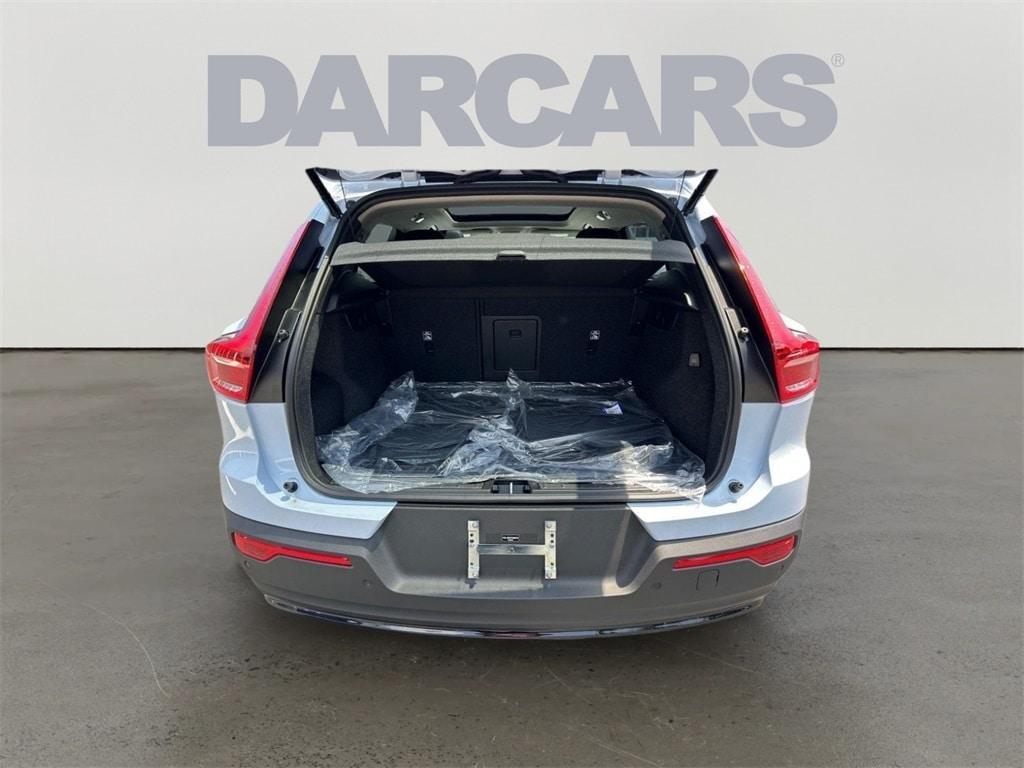 new 2026 Volvo XC40 car, priced at $50,150