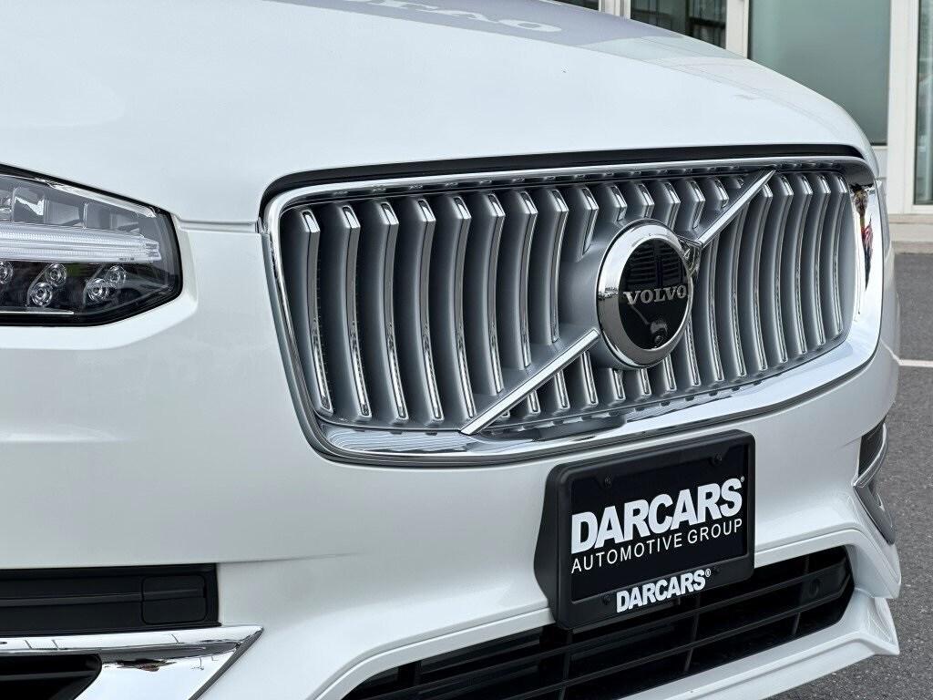 new 2025 Volvo XC90 Plug-In Hybrid car