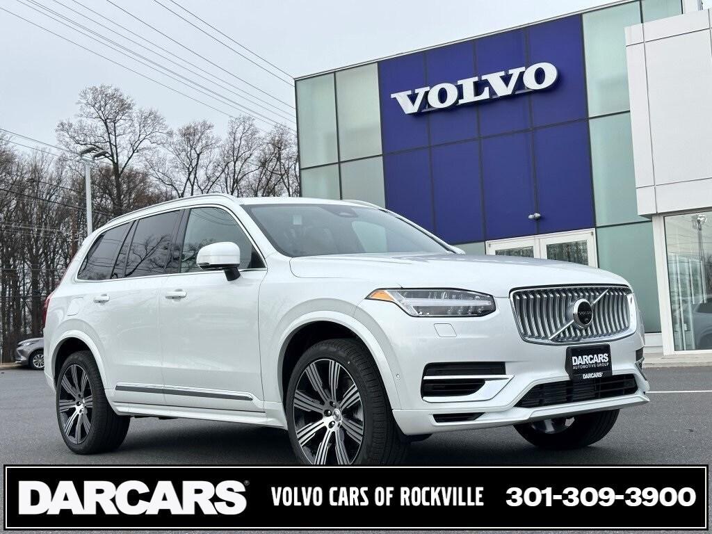 new 2025 Volvo XC90 Plug-In Hybrid car