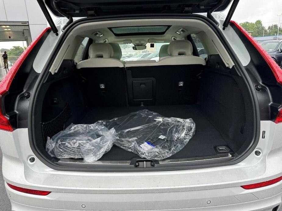 new 2025 Volvo XC60 Plug-In Hybrid car, priced at $68,529