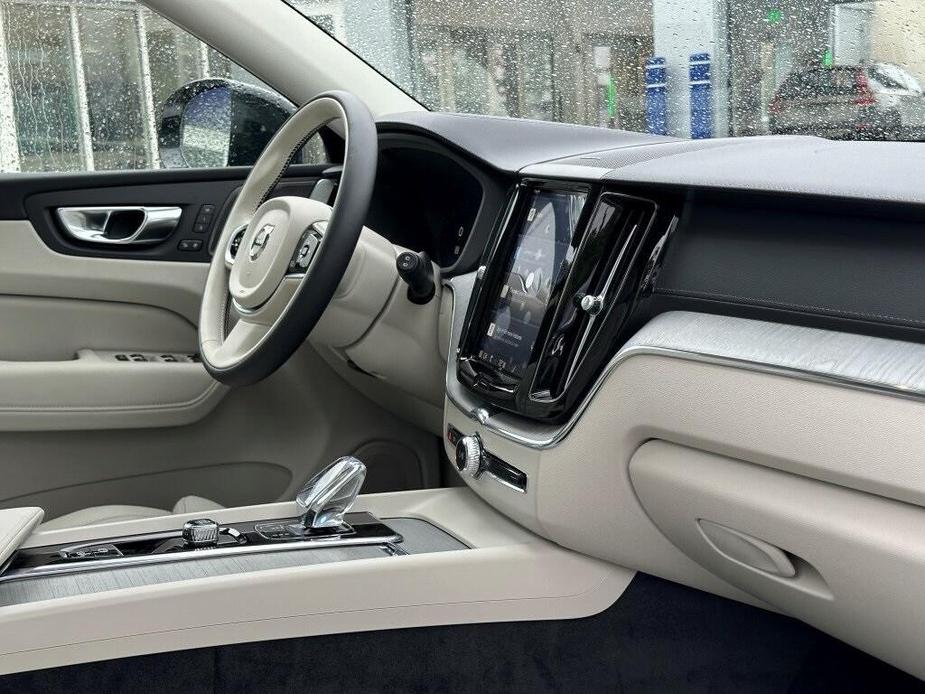 new 2025 Volvo XC60 Plug-In Hybrid car, priced at $68,529