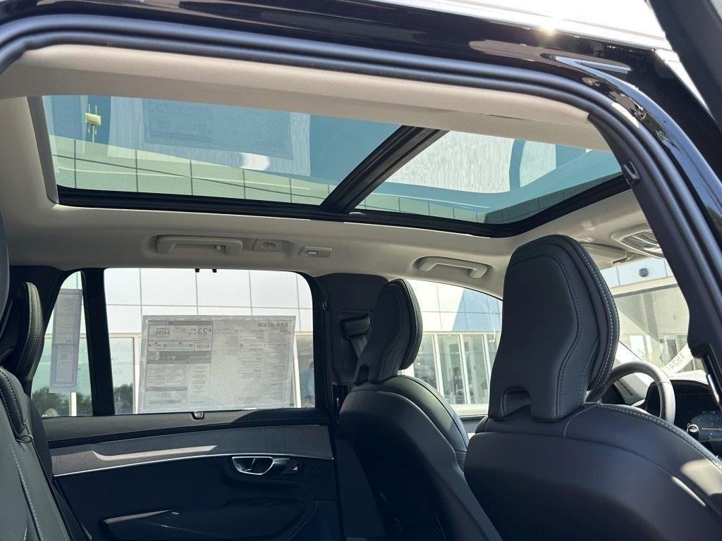 new 2025 Volvo XC90 car, priced at $72,755