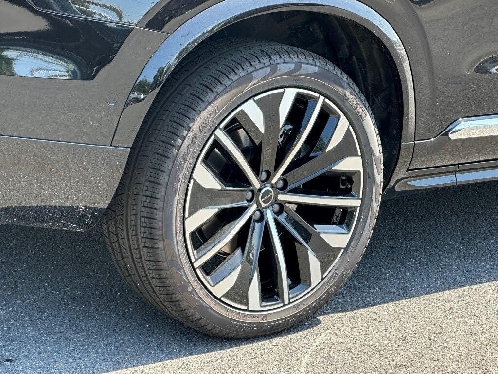 new 2025 Volvo XC90 car, priced at $72,755