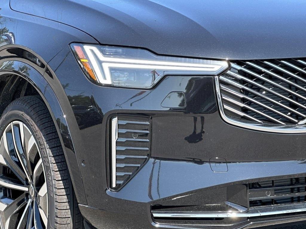 new 2025 Volvo XC90 car, priced at $72,755