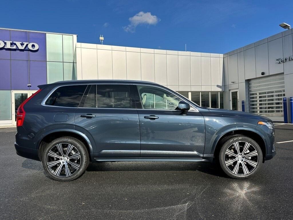 new 2025 Volvo XC90 car, priced at $69,681