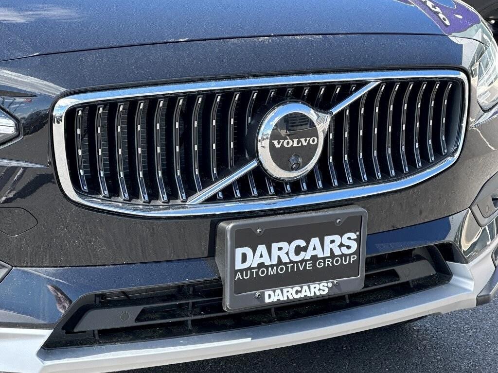 new 2025 Volvo V90 Cross Country car, priced at $68,145