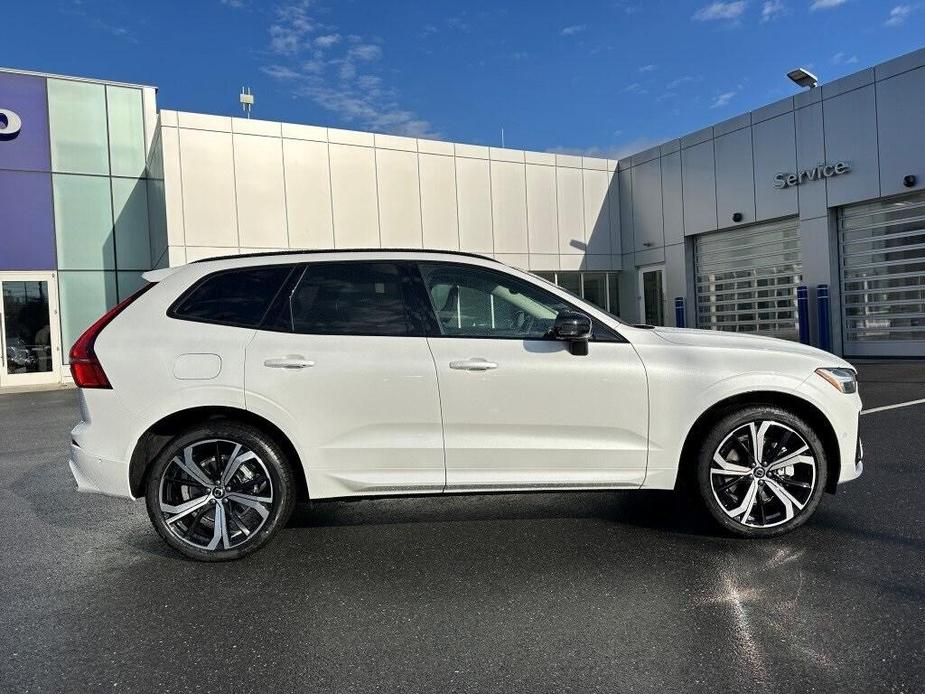 new 2025 Volvo XC60 Plug-In Hybrid car, priced at $70,833