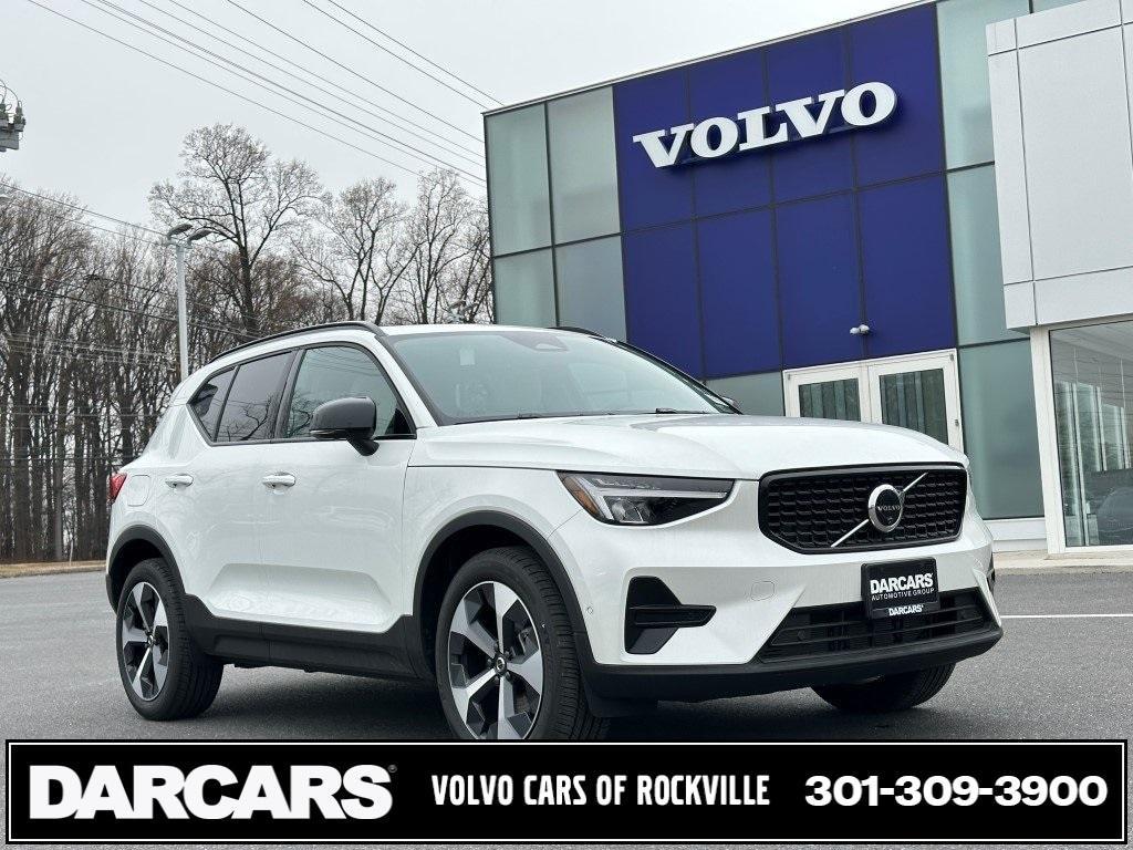 new 2025 Volvo XC40 car, priced at $47,345