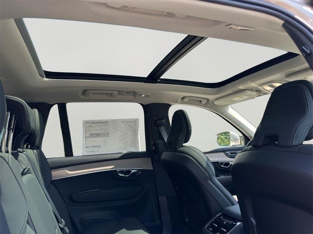 new 2026 Volvo XC90 car, priced at $66,121