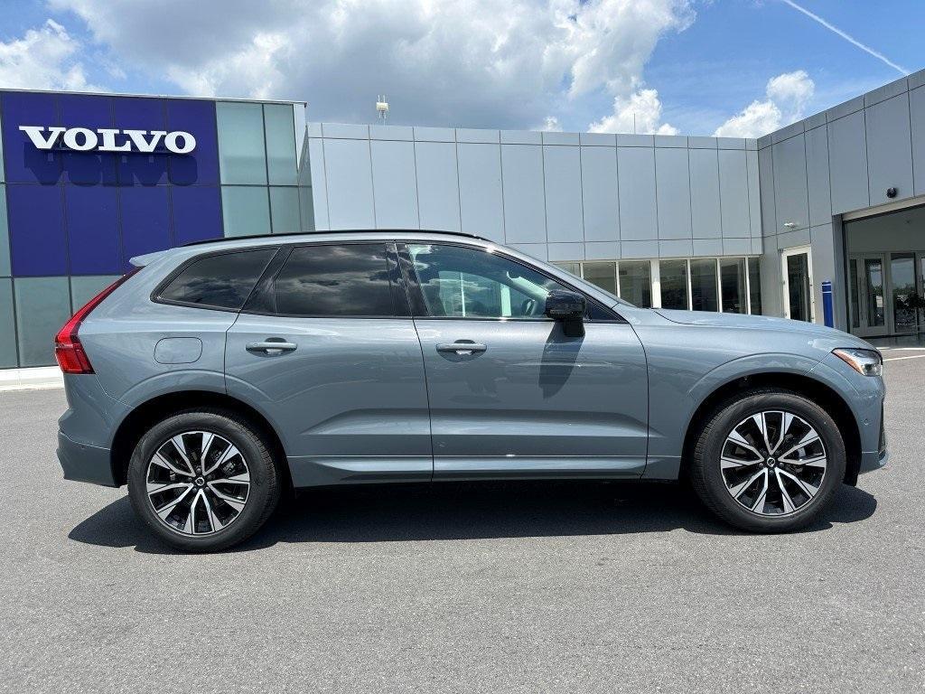 new 2024 Volvo XC60 car, priced at $49,995