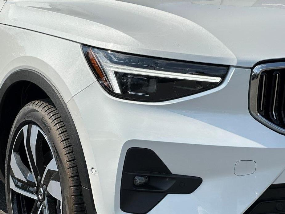 new 2025 Volvo XC40 car, priced at $49,767