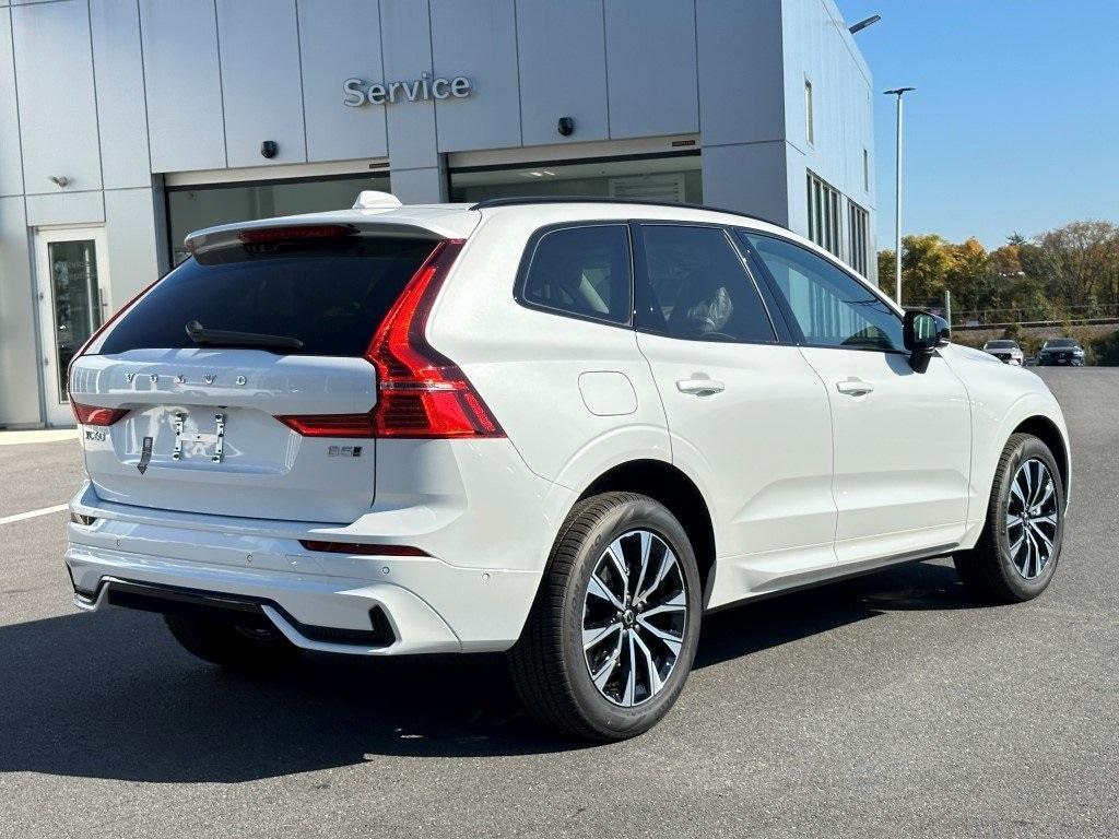 new 2025 Volvo XC60 car, priced at $54,545