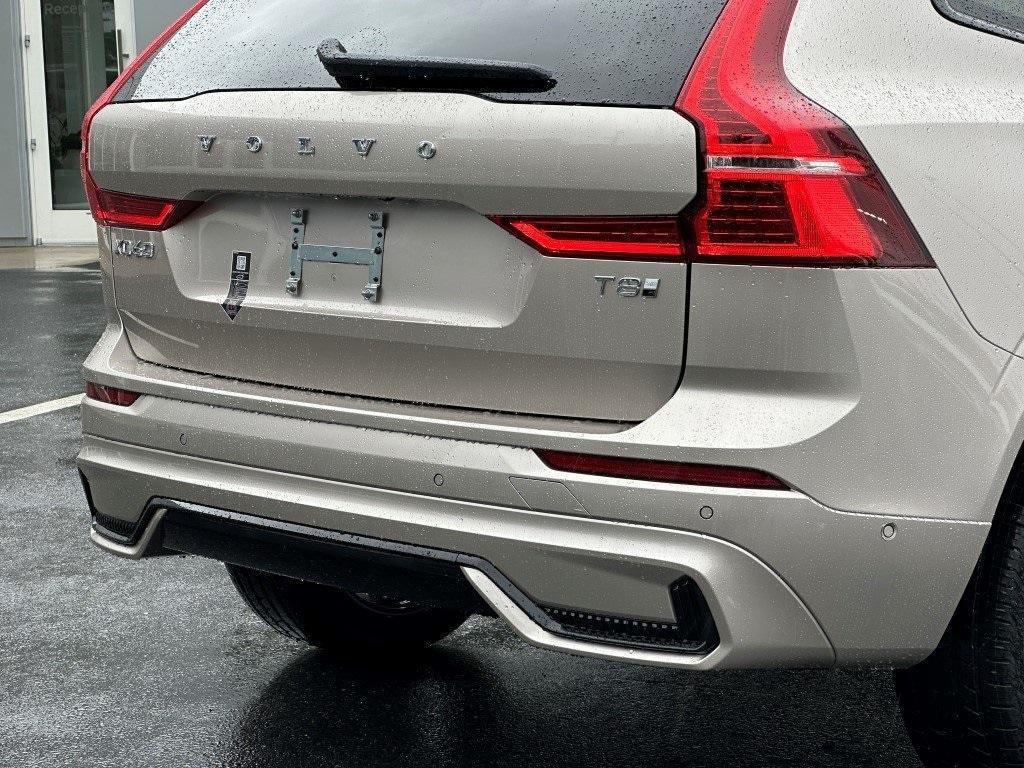 new 2025 Volvo XC60 Plug-In Hybrid car, priced at $63,489