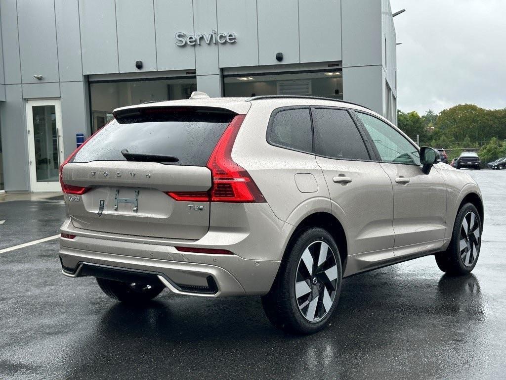 new 2025 Volvo XC60 Plug-In Hybrid car, priced at $63,489