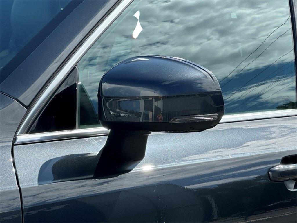 used 2022 Volvo XC90 car, priced at $33,280
