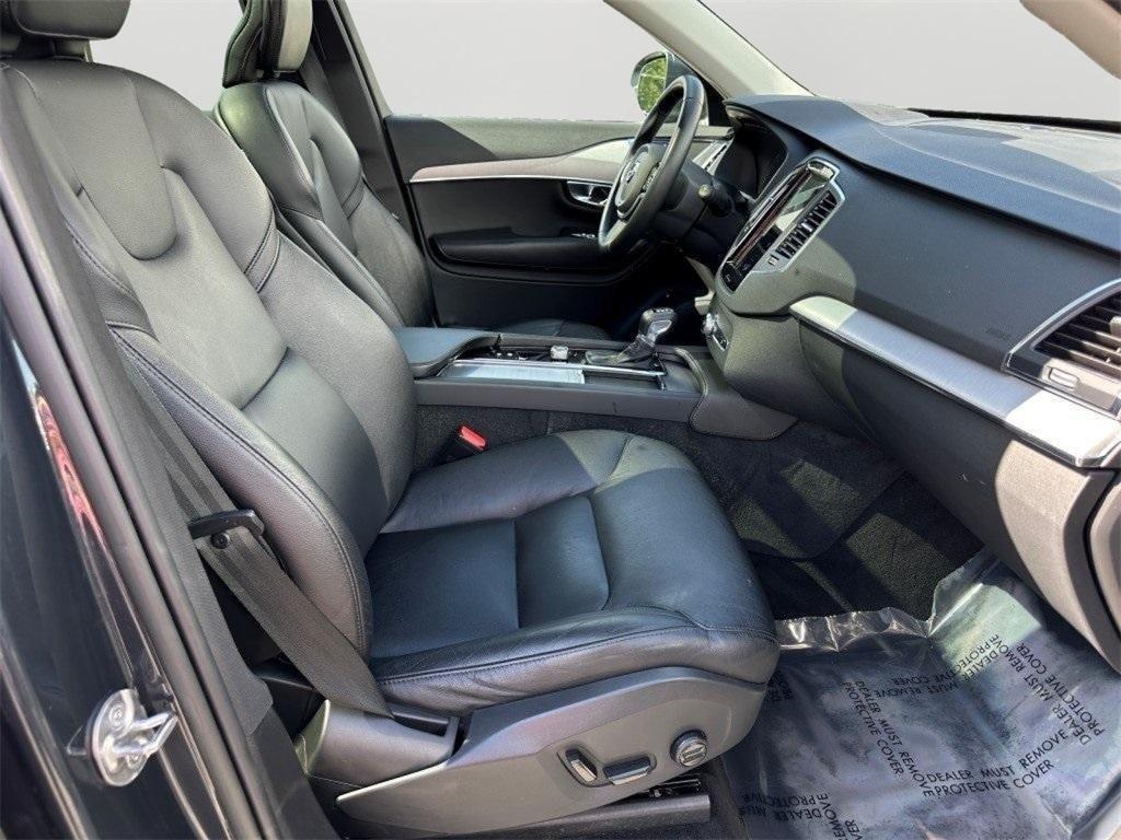 used 2022 Volvo XC90 car, priced at $33,280