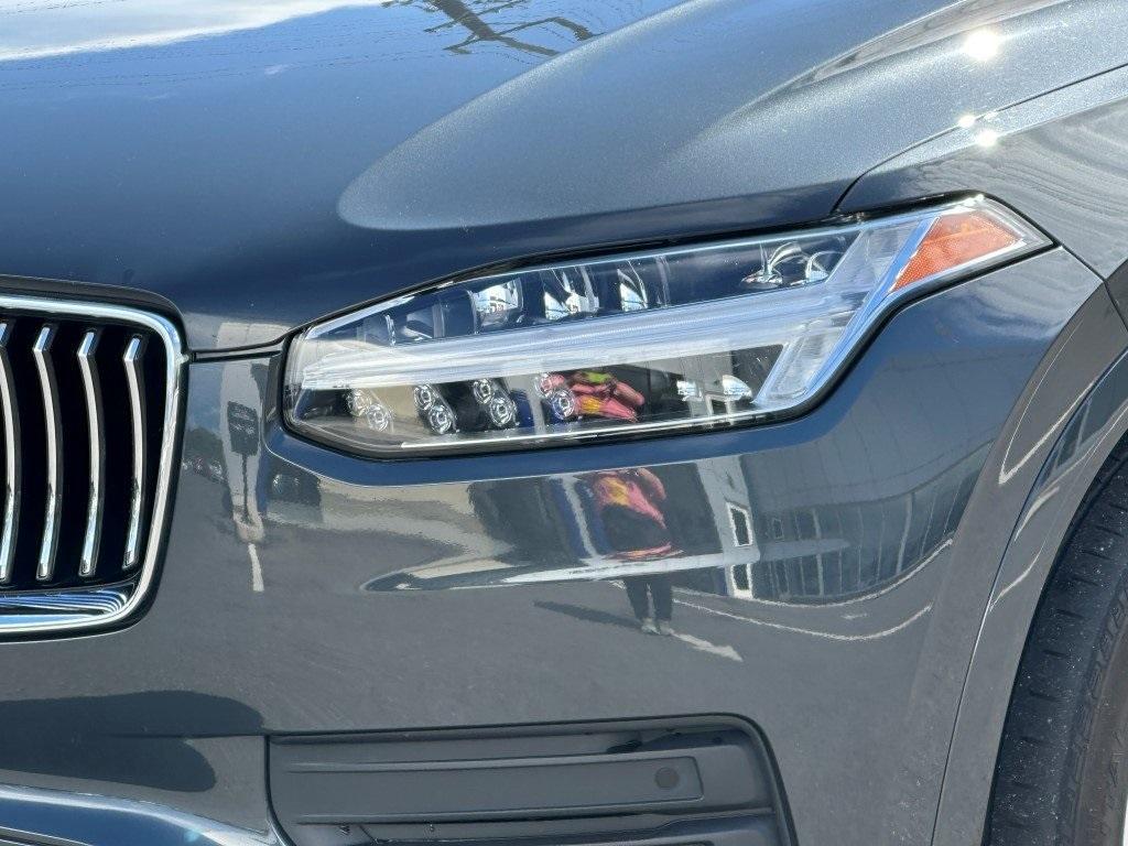 used 2022 Volvo XC90 car, priced at $35,980