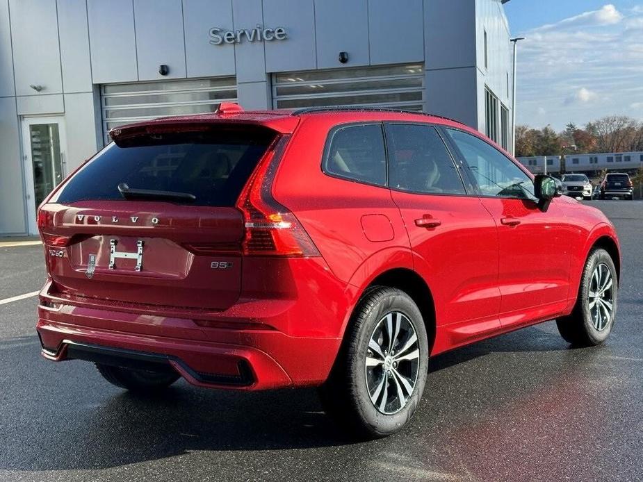 new 2025 Volvo XC60 car, priced at $47,073