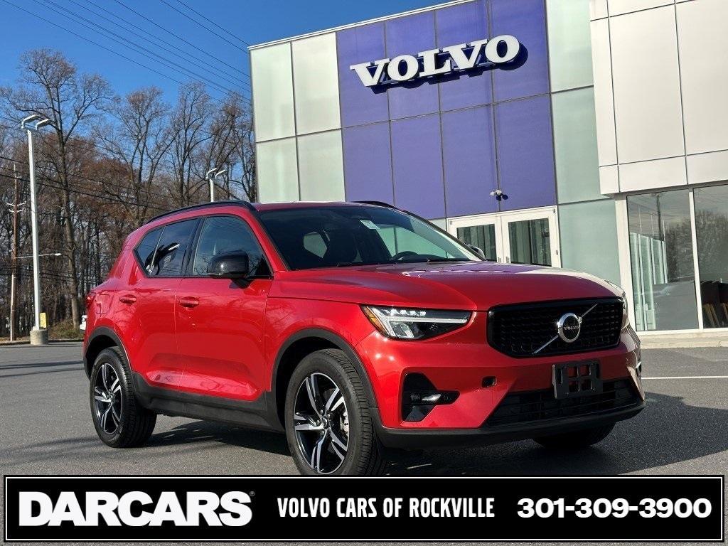 used 2023 Volvo XC40 car, priced at $35,580