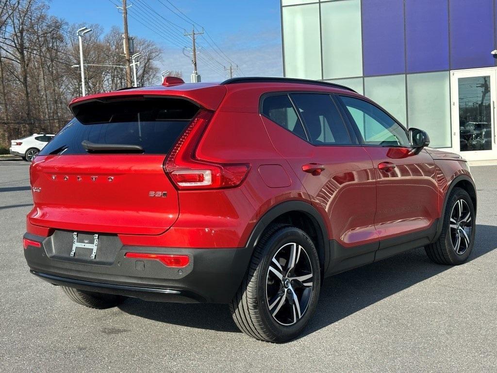 used 2023 Volvo XC40 car, priced at $35,580