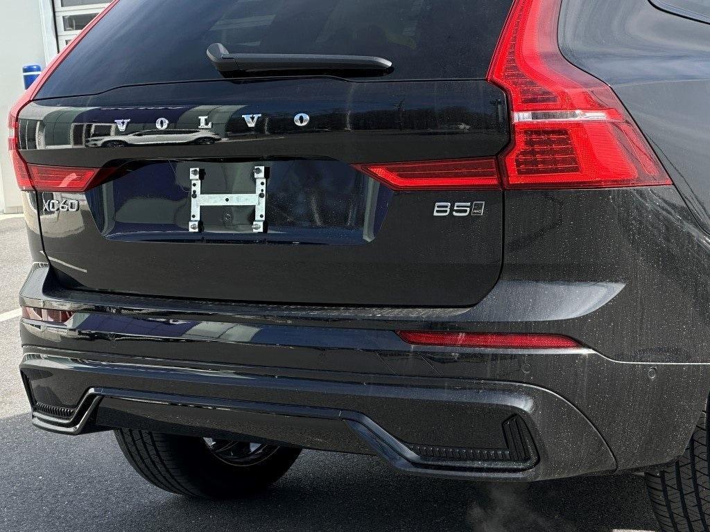 new 2025 Volvo XC60 car, priced at $59,645