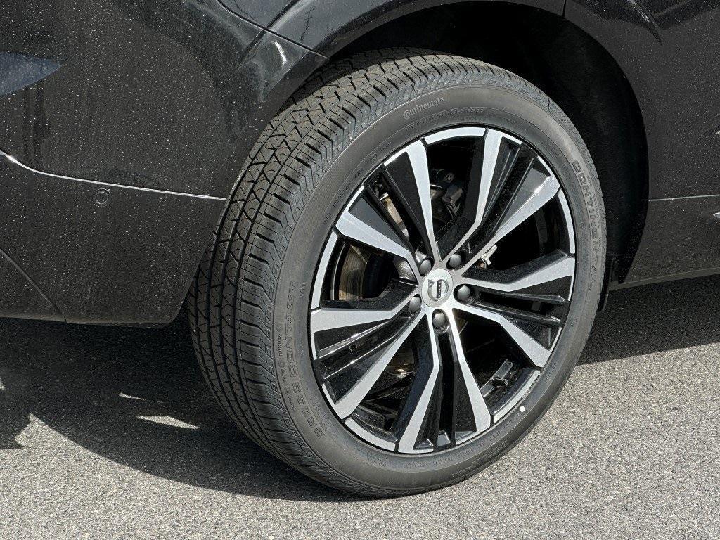 new 2025 Volvo XC60 car, priced at $59,645
