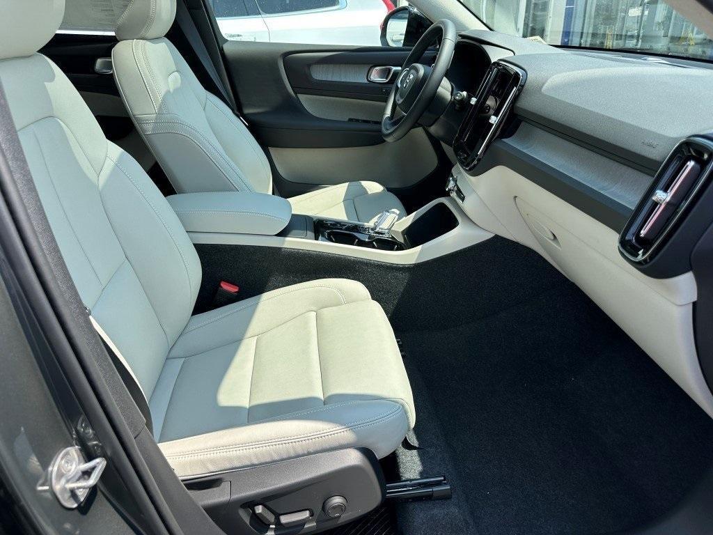 new 2026 Volvo XC40 car, priced at $53,095