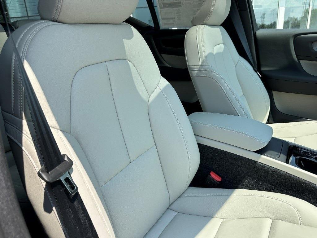 new 2026 Volvo XC40 car, priced at $53,095