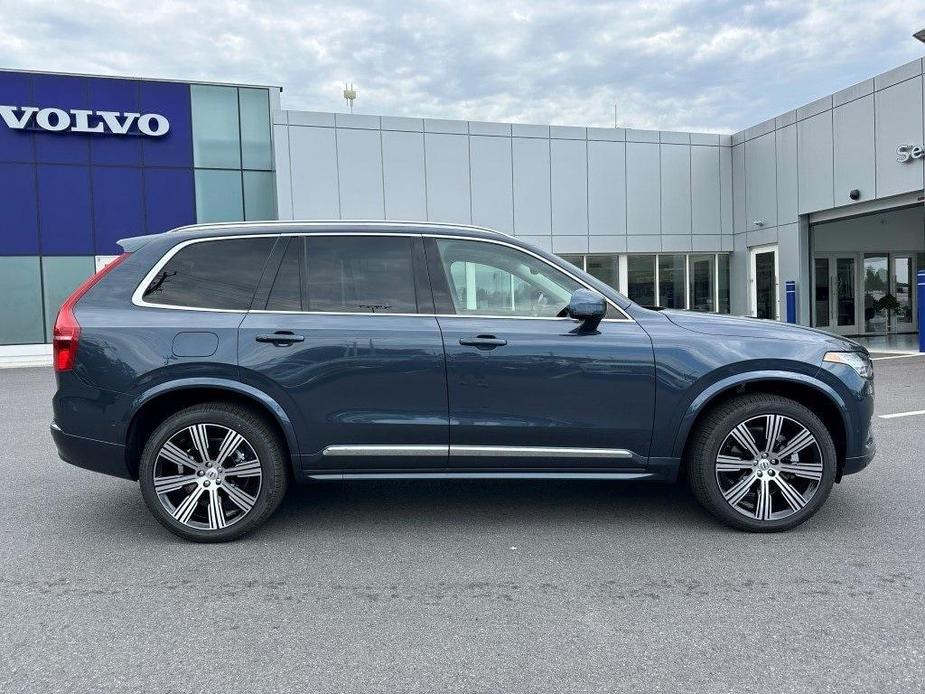 new 2025 Volvo XC90 car, priced at $70,929