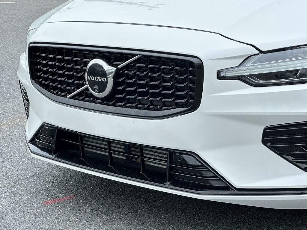 used 2024 Volvo S60 Recharge Plug-In Hybrid car, priced at $44,980