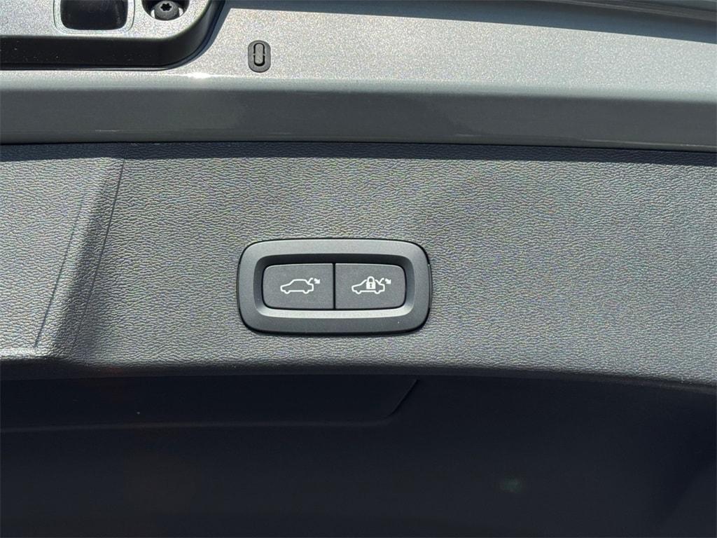 new 2026 Volvo EX40 car, priced at $62,495