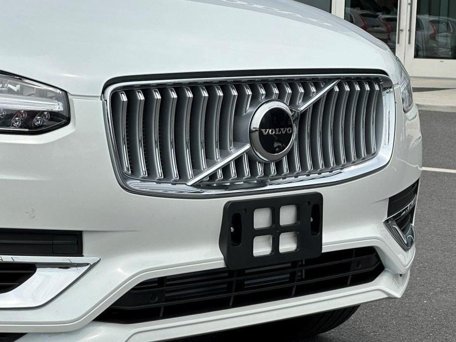 new 2025 Volvo XC90 Plug-In Hybrid car, priced at $74,271