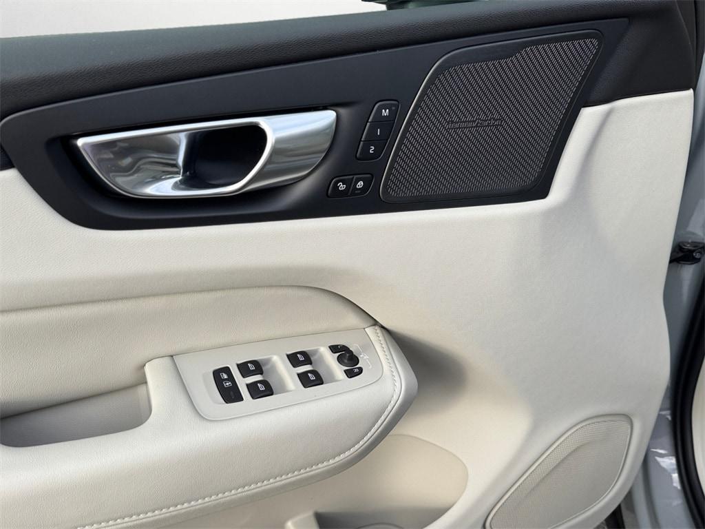 new 2026 Volvo XC60 Plug-In Hybrid car, priced at $74,395