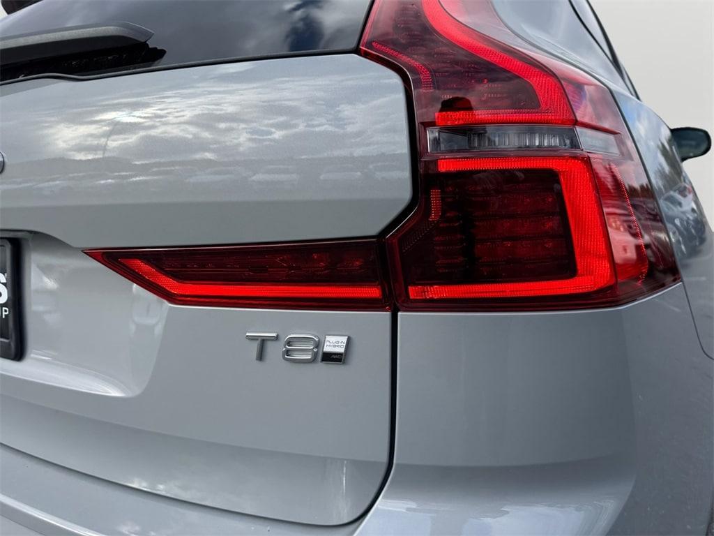 new 2026 Volvo XC60 Plug-In Hybrid car, priced at $74,395