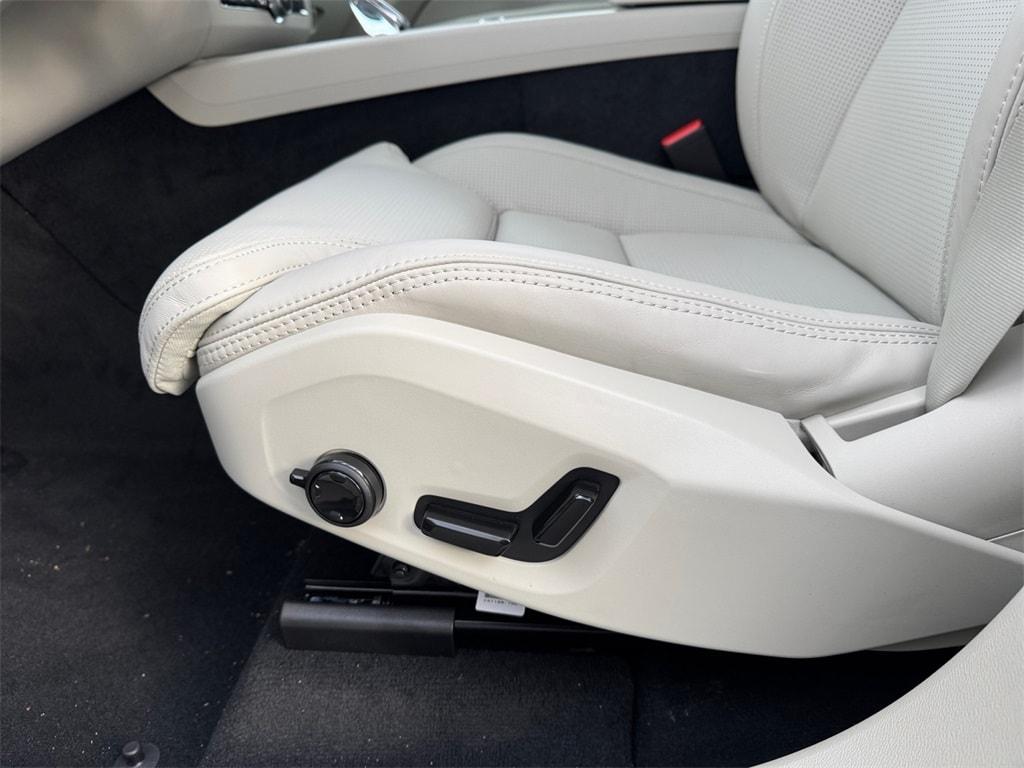 new 2026 Volvo XC60 Plug-In Hybrid car, priced at $74,395