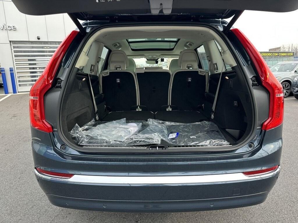 new 2025 Volvo XC90 car, priced at $65,553