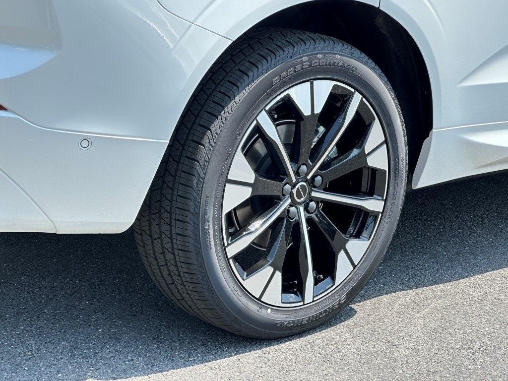 new 2026 Volvo XC60 car, priced at $62,295