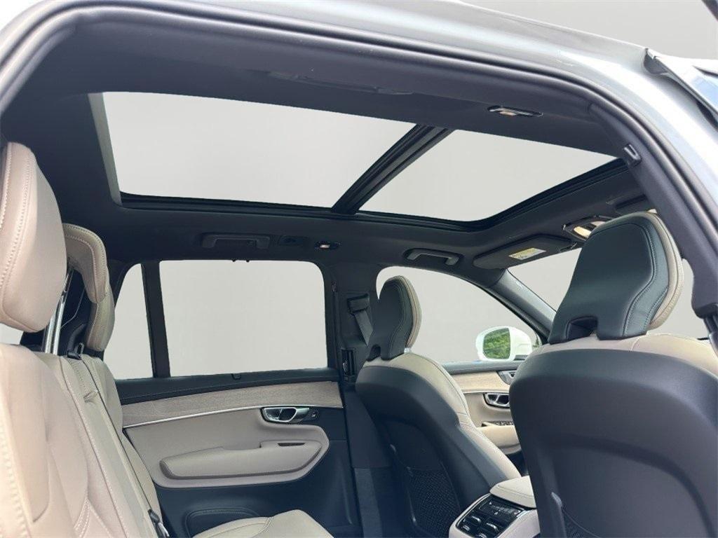 new 2026 Volvo XC90 car, priced at $76,445